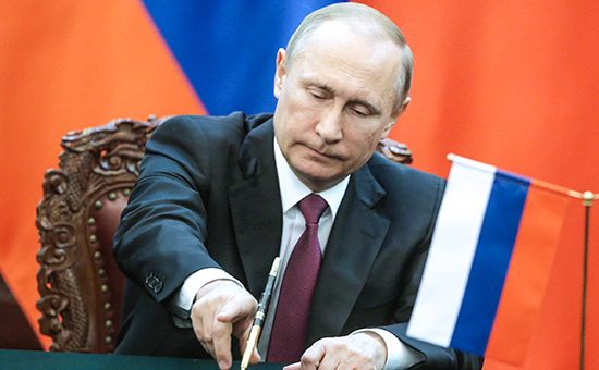 Putindən ilk: Açıq iclas, açıq hədə - Rusiya doğrudanmı çökür?